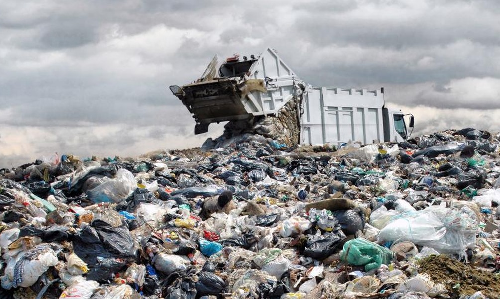Monitoring wysypiska śmieci i odpadów przemysłowych, komunalnych